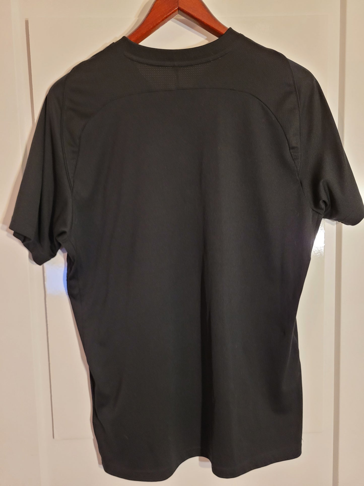 La40 Custom Designer Athletic T Shirt, US Large, Mens